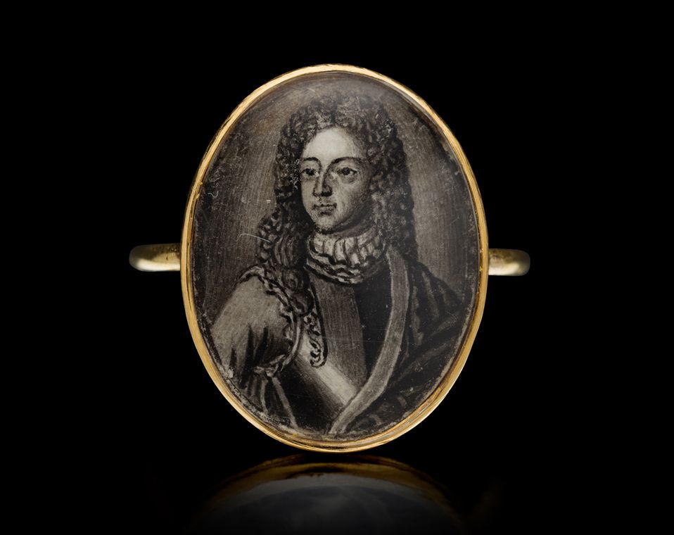 RARE JACOBITE KING JAMES III 'OLD PRETENDER' GOLD MOUNTED PORTRAIT RING | CIRCA 1720 | Sold for £4,500