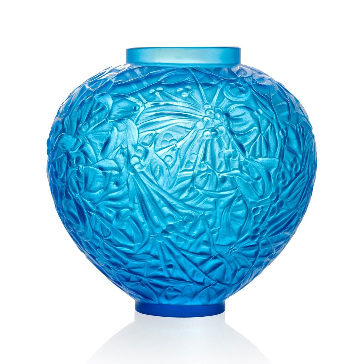 Lalique | Thriving in a Colourful Collecting Market